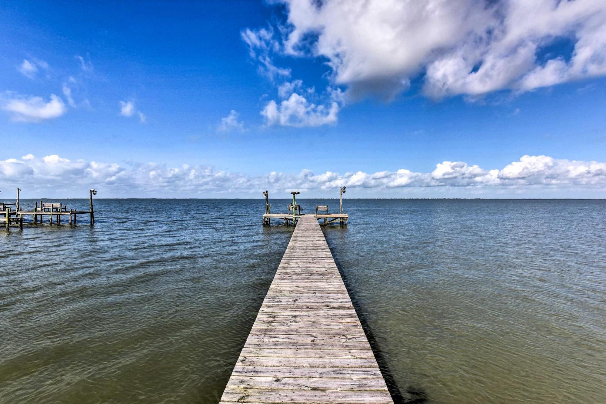 Las Brisas Palacios Home - Fishing Pier And Kayaks Exterior photo